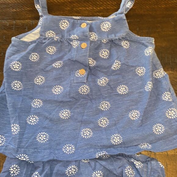 Carters outfit  - Picture 2 of 3